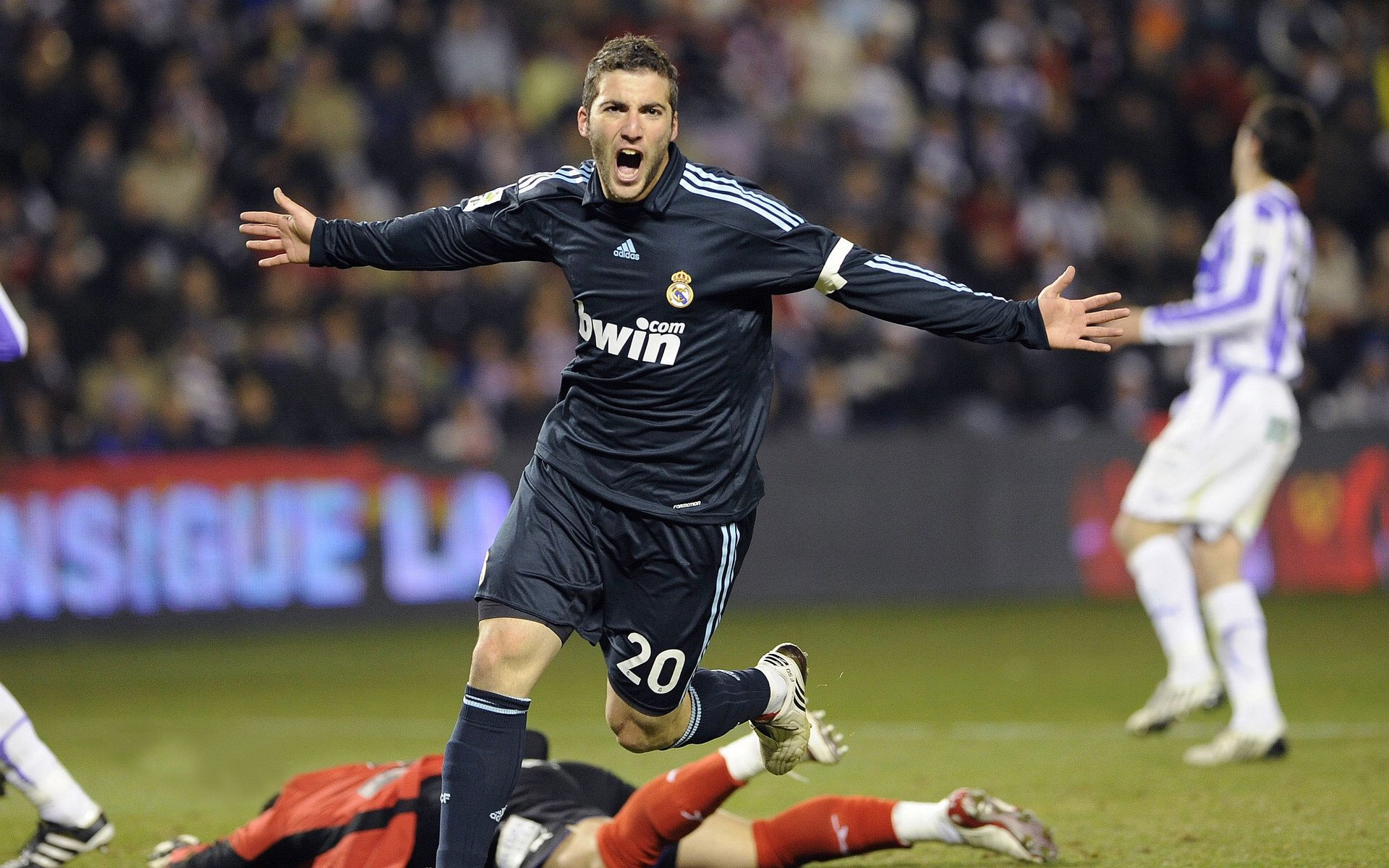 世界杯辉煌夜:永恒瞬间,燃爆全场!,世界杯之夜